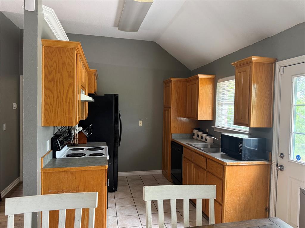 510 Ridgeway Boulevard Weatherford, TX 76086 - Photo 10 of 12