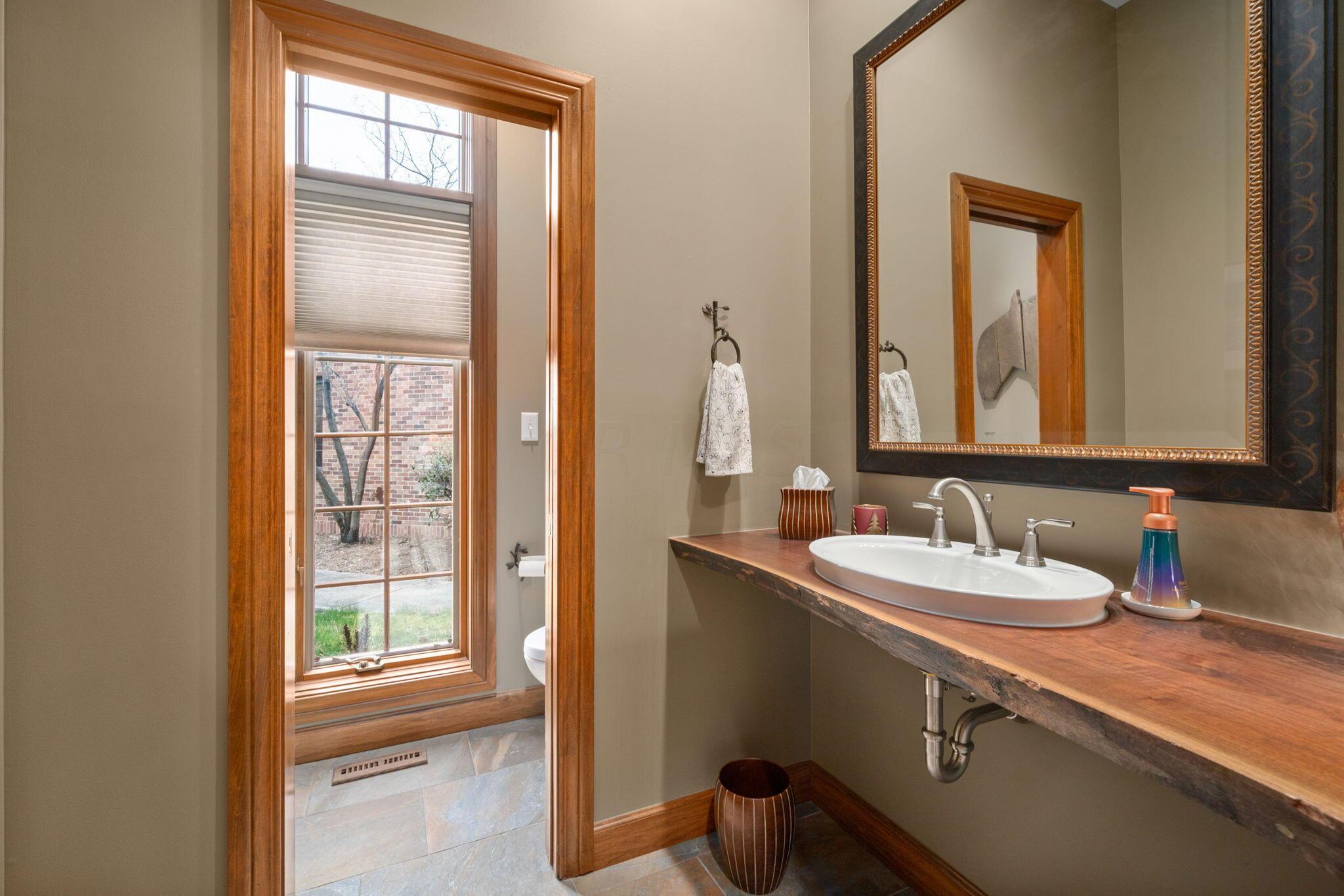 3450 Mann Road Blacklick, OH 43004 - Photo 23 of 134 Half Bathroom