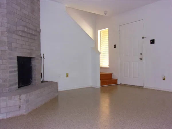 $1,200 | 6702 Everhart Road, Unit V102, Corpus Christi, TX 78413