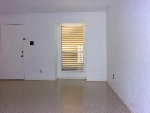 $1,200 | 6702 Everhart Road, Unit V102, Corpus Christi, TX 78413