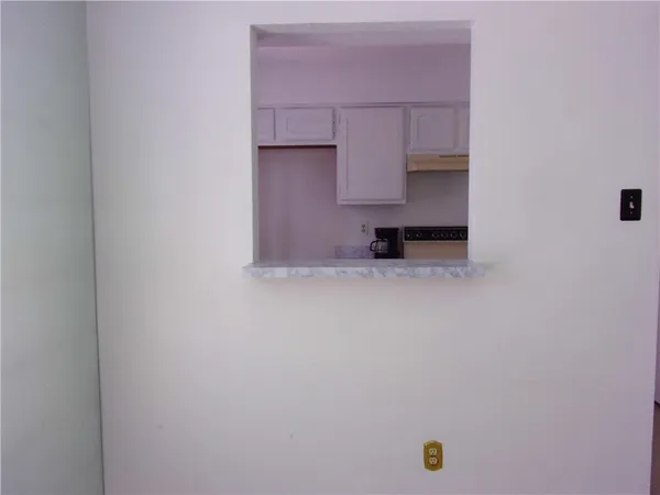 $1,200 | 6702 Everhart Road, Unit V102, Corpus Christi, TX 78413