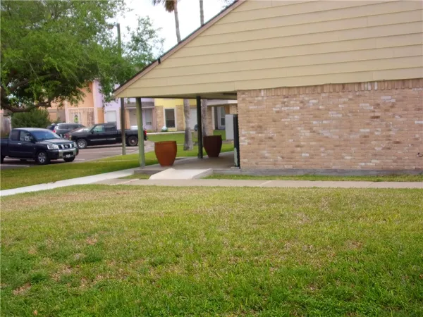 $1,200 | 6702 Everhart Road, Unit V102, Corpus Christi, TX 78413