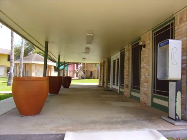 $1,200 | 6702 Everhart Road, Unit V102, Corpus Christi, TX 78413