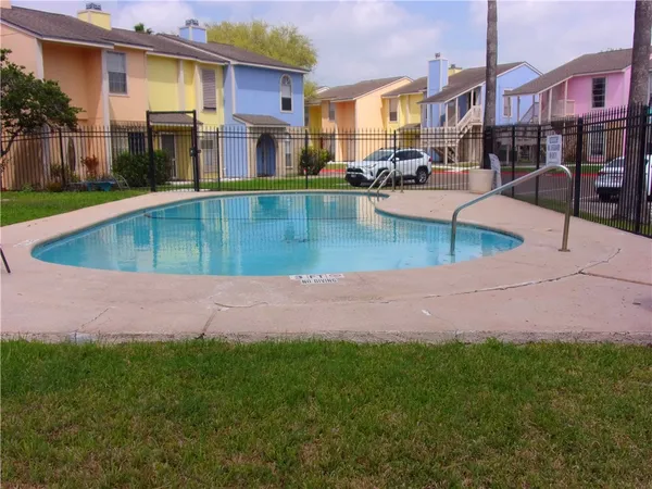 $1,200 | 6702 Everhart Road, Unit V102, Corpus Christi, TX 78413