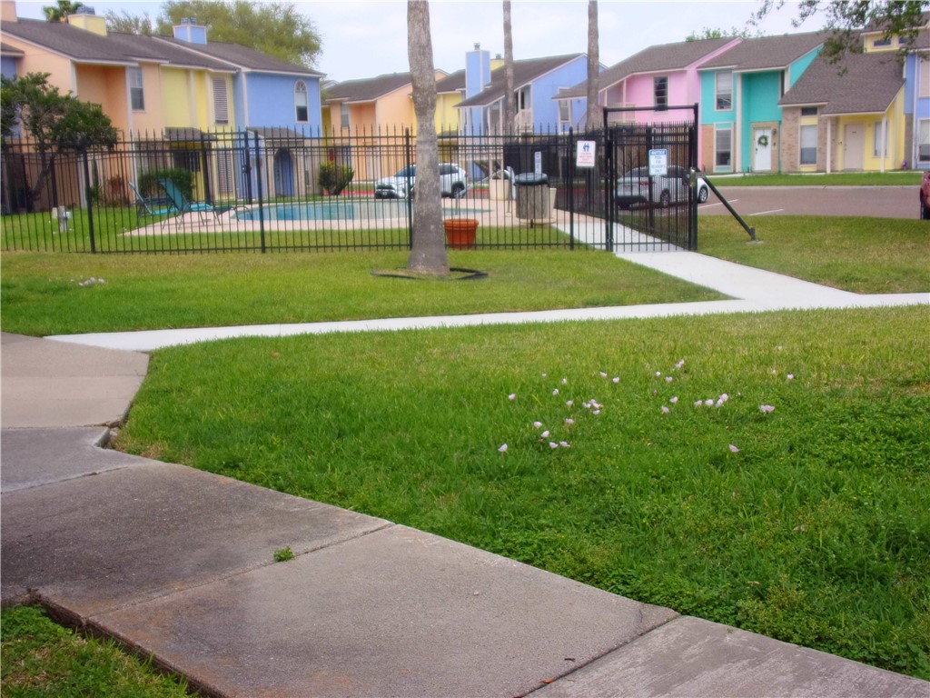 6702 Everhart Road, Unit V102 Corpus Christi, TX 78413 - Photo 7 of 32