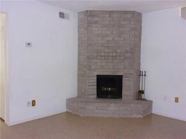 $1,200 | 6702 Everhart Road, Unit V102, Corpus Christi, TX 78413