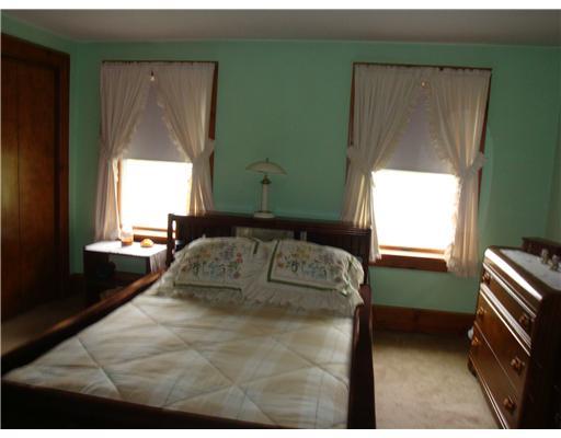 15633 West Lebanon Road Avonmore, PA 15618 - Photo 17 of 18 Bedroom. second floor, with back stairs to the kitchen, for a SNACK