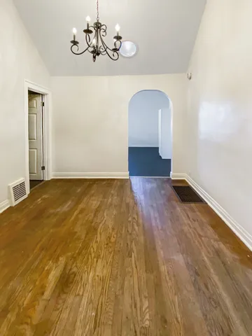 $189,900 | 11 South Lake Avenue, Fox Lake, IL 60020