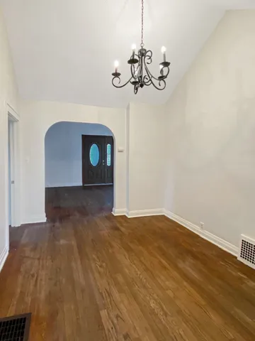 $189,900 | 11 South Lake Avenue, Fox Lake, IL 60020