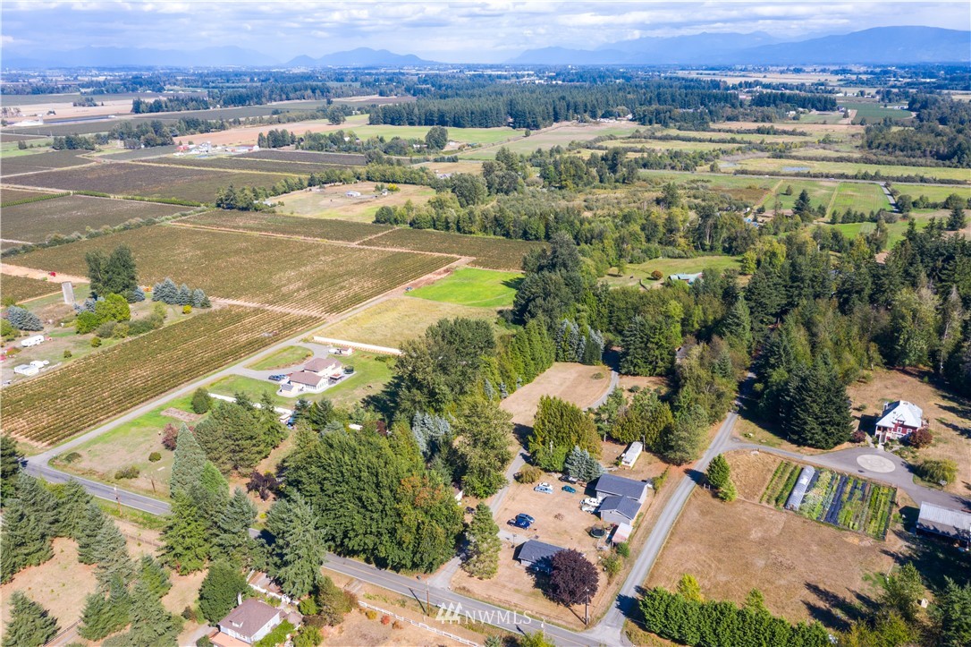 7592 Woodland Road Ferndale, WA 98248 - Photo 34 of 38 a view of city and ocean