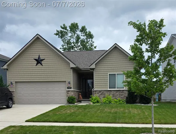 $380,000 | 322 Hidden River East, Holly, MI 48442
