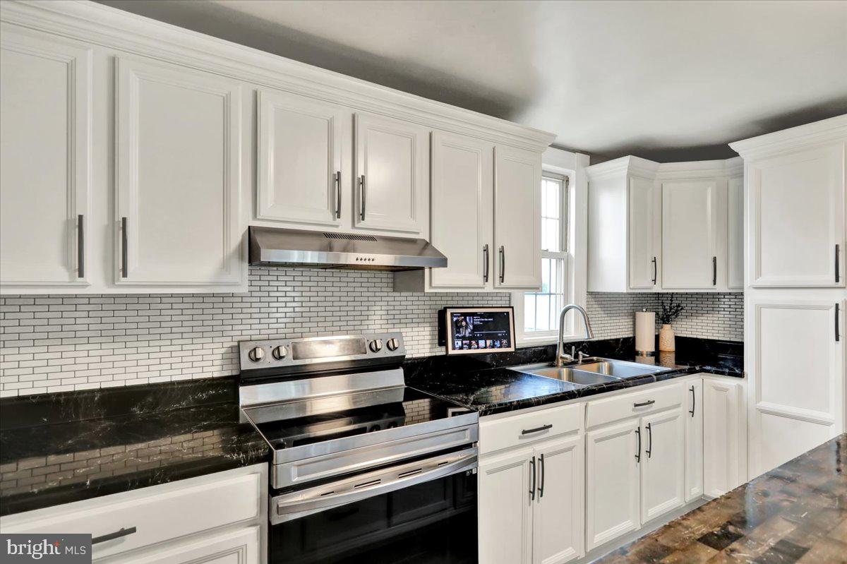293 Old River Road Birdsboro, PA 19508 - Photo 7 of 39 Gallery Image 7