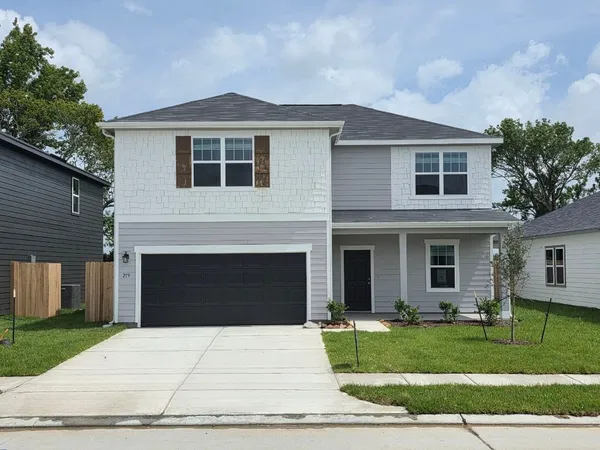 $239,990 | 219 Flagstone Drive, Liberty, TX 77575