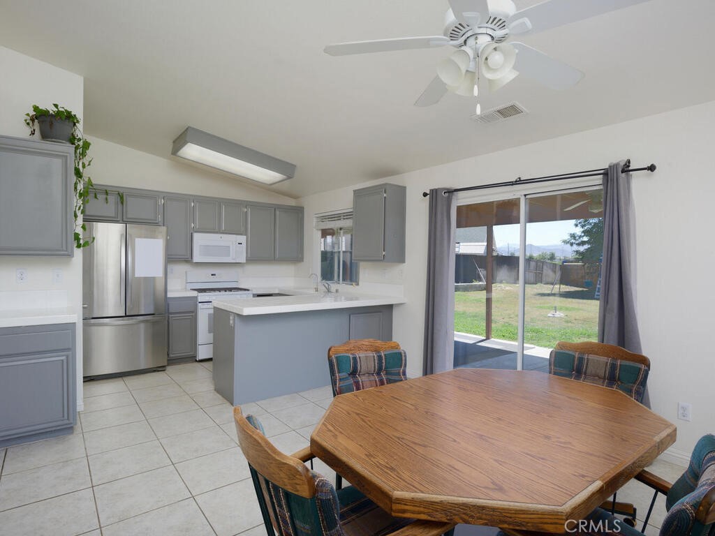 3733 Cougar Canyon Road Hemet, CA 92545 - Photo 5 of 20