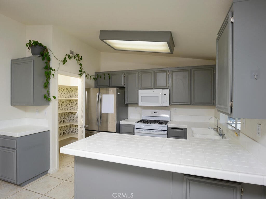 3733 Cougar Canyon Road Hemet, CA 92545 - Photo 6 of 20