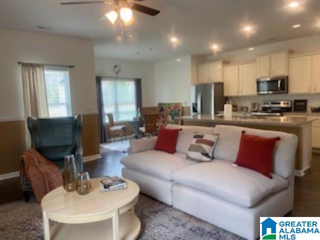 786 Valley Circle Leeds, AL 35094 - Photo 7 of 20