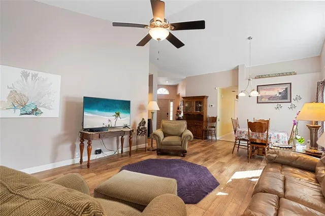 $388,000 | 4966 Clubview Court East, Bradenton, FL 34203