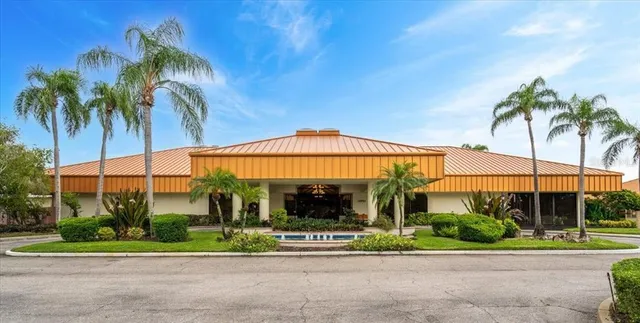 $388,000 | 4966 Clubview Court East, Bradenton, FL 34203