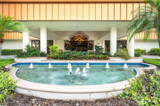 $388,000 | 4966 Clubview Court East, Bradenton, FL 34203