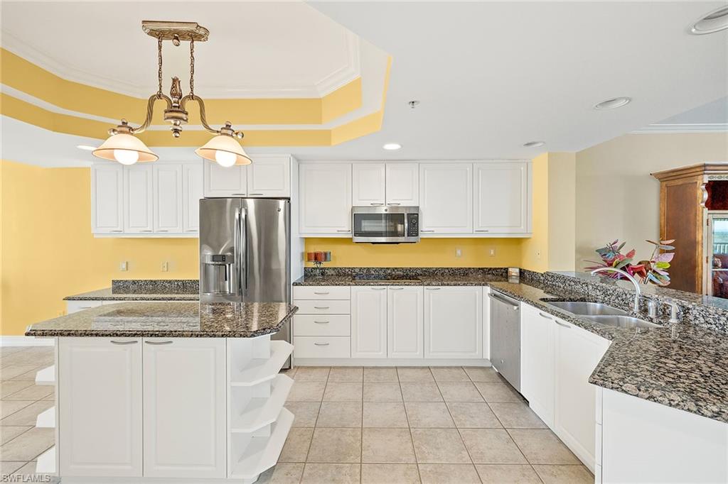 425 Dockside Drive, Unit 703 Naples, FL 34110 - Photo 14 of 43