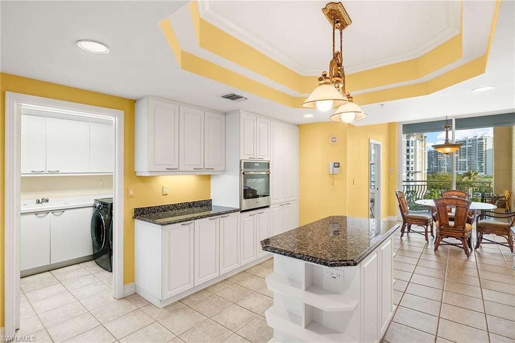 425 Dockside Drive, Unit 703 Naples, FL 34110 - Photo 15 of 43