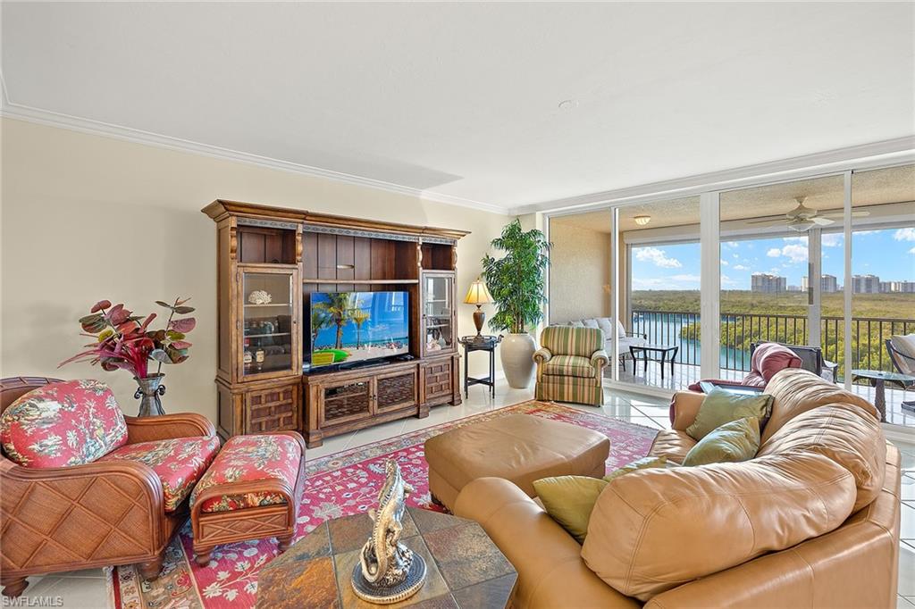 425 Dockside Drive, Unit 703 Naples, FL 34110 - Photo 8 of 43