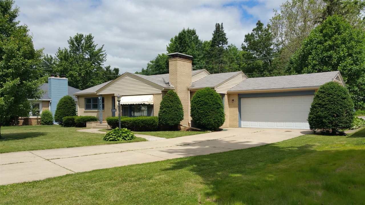 1315 Halsted Road Rockford, IL 61103 - Photo 1 of 17 Gallery Image 1
