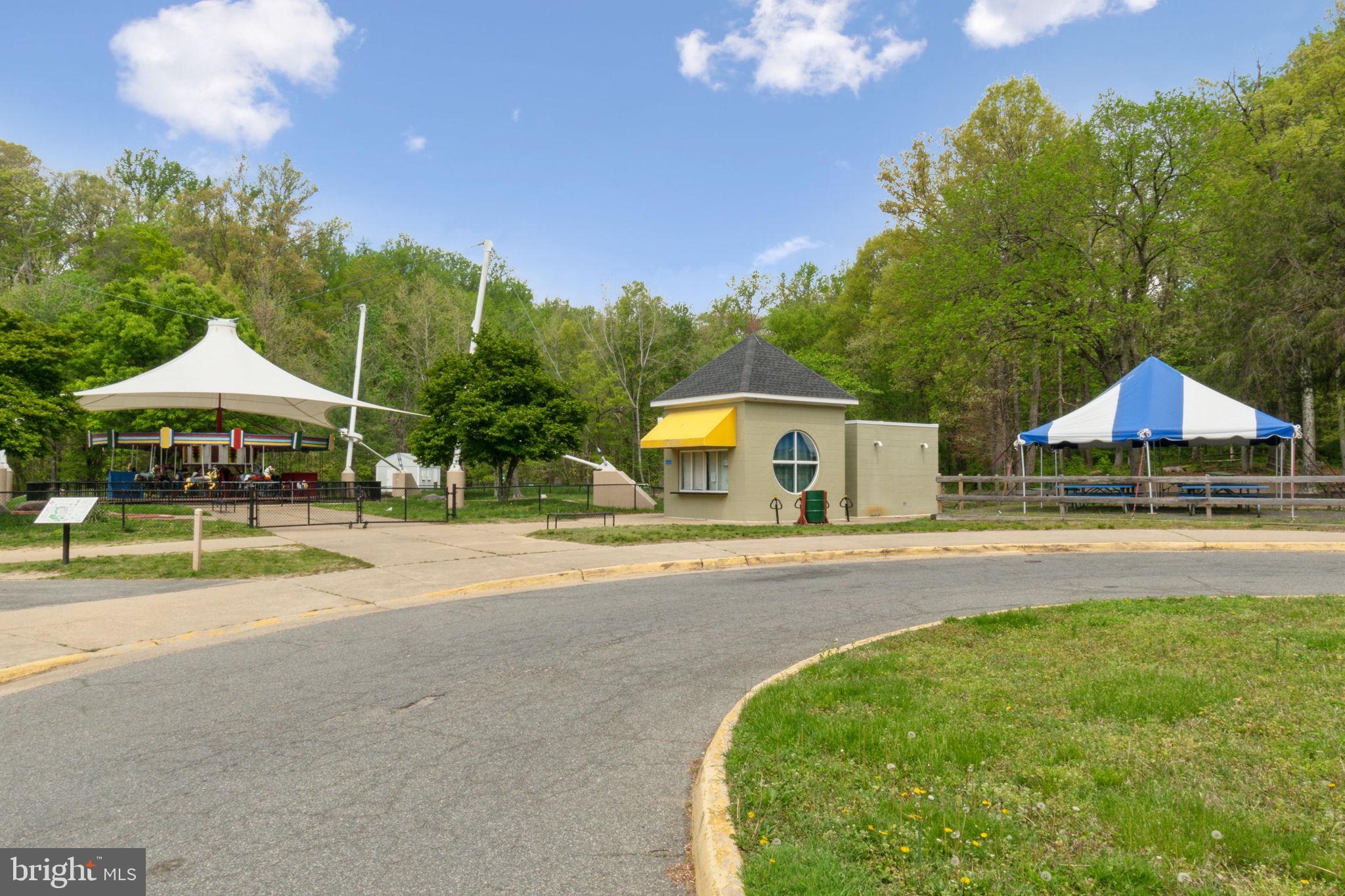 8248 Carrleigh Parkway Springfield, VA 22152 - Photo 38 of 45