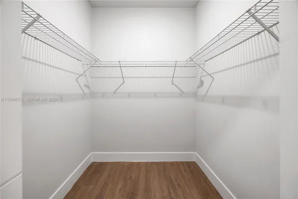 $3,500 | 122 Northwest 5th Avenue, Hallandale Beach, FL 33009