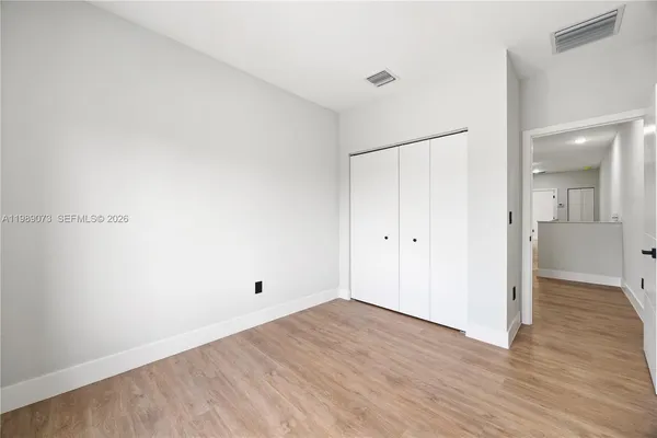 $3,500 | 122 Northwest 5th Avenue, Hallandale Beach, FL 33009