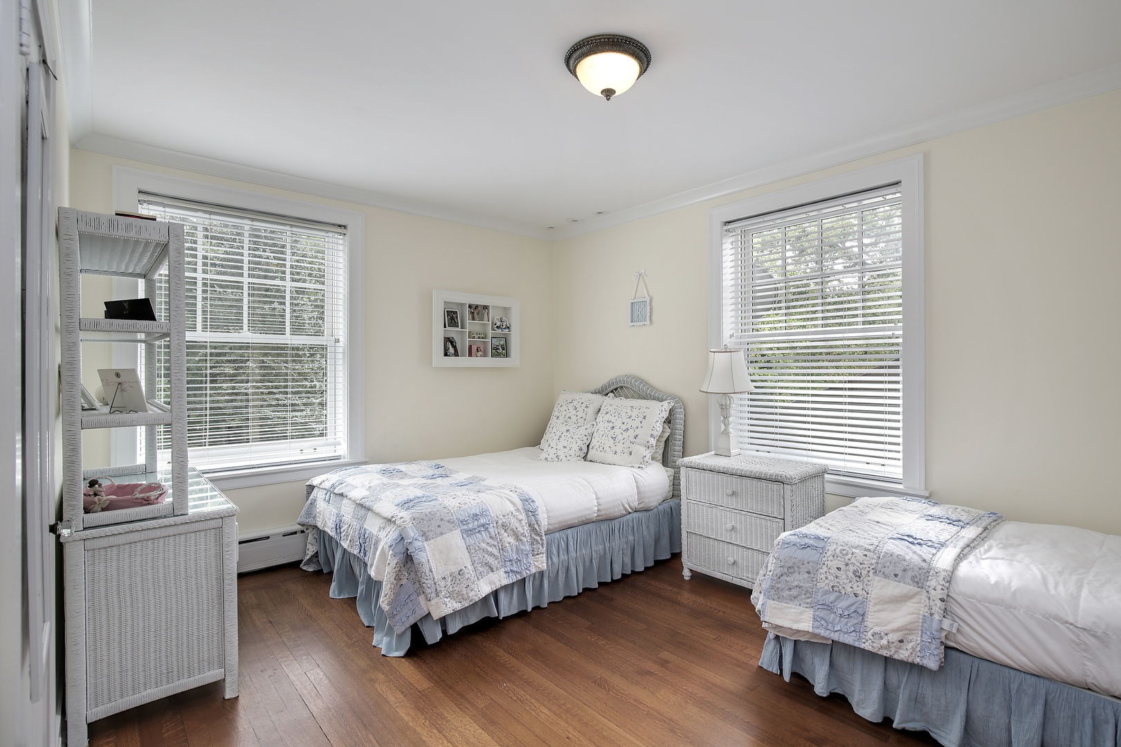 360 Palos Road Glencoe, IL 60022 - Photo 15 of 25 a bedroom with a bed and a window