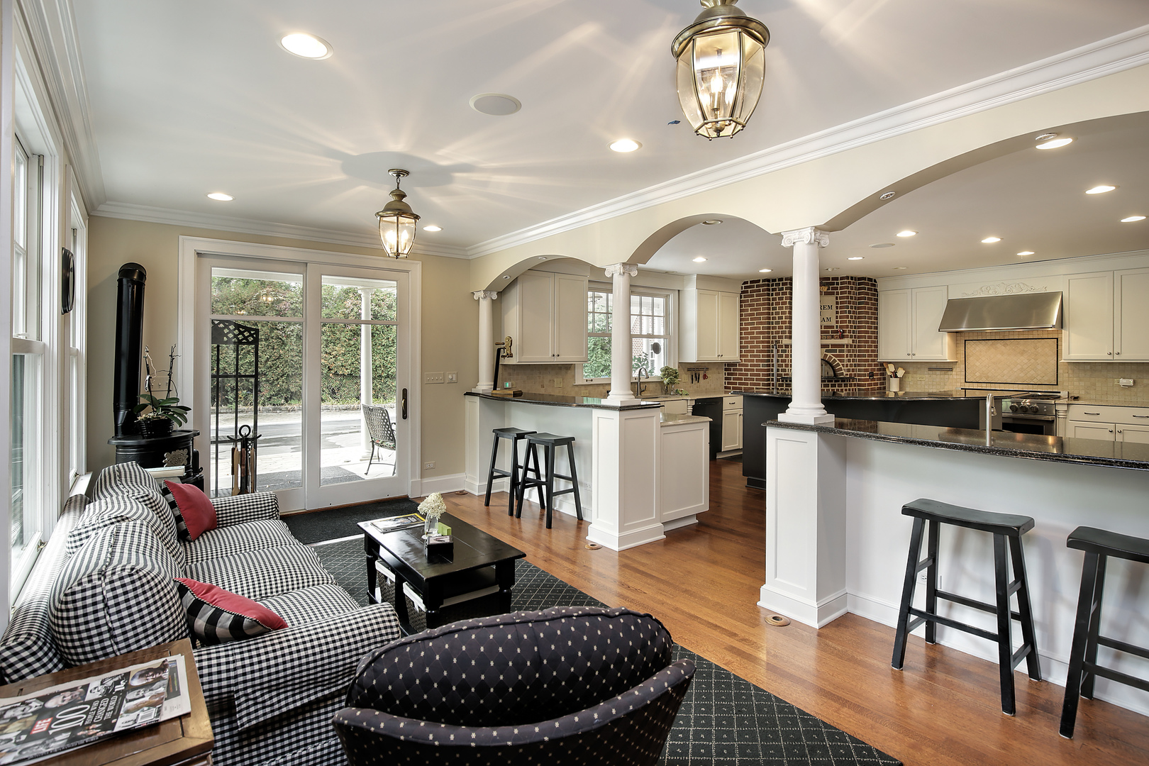 360 Palos Road Glencoe, IL 60022 - Photo 7 of 25 a living room with furniture and a wooden floor
