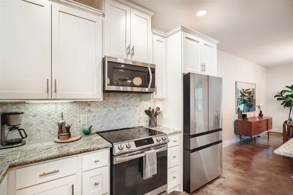 $3,700 | 21825 Briarcliff Drive, Spicewood, TX 78669