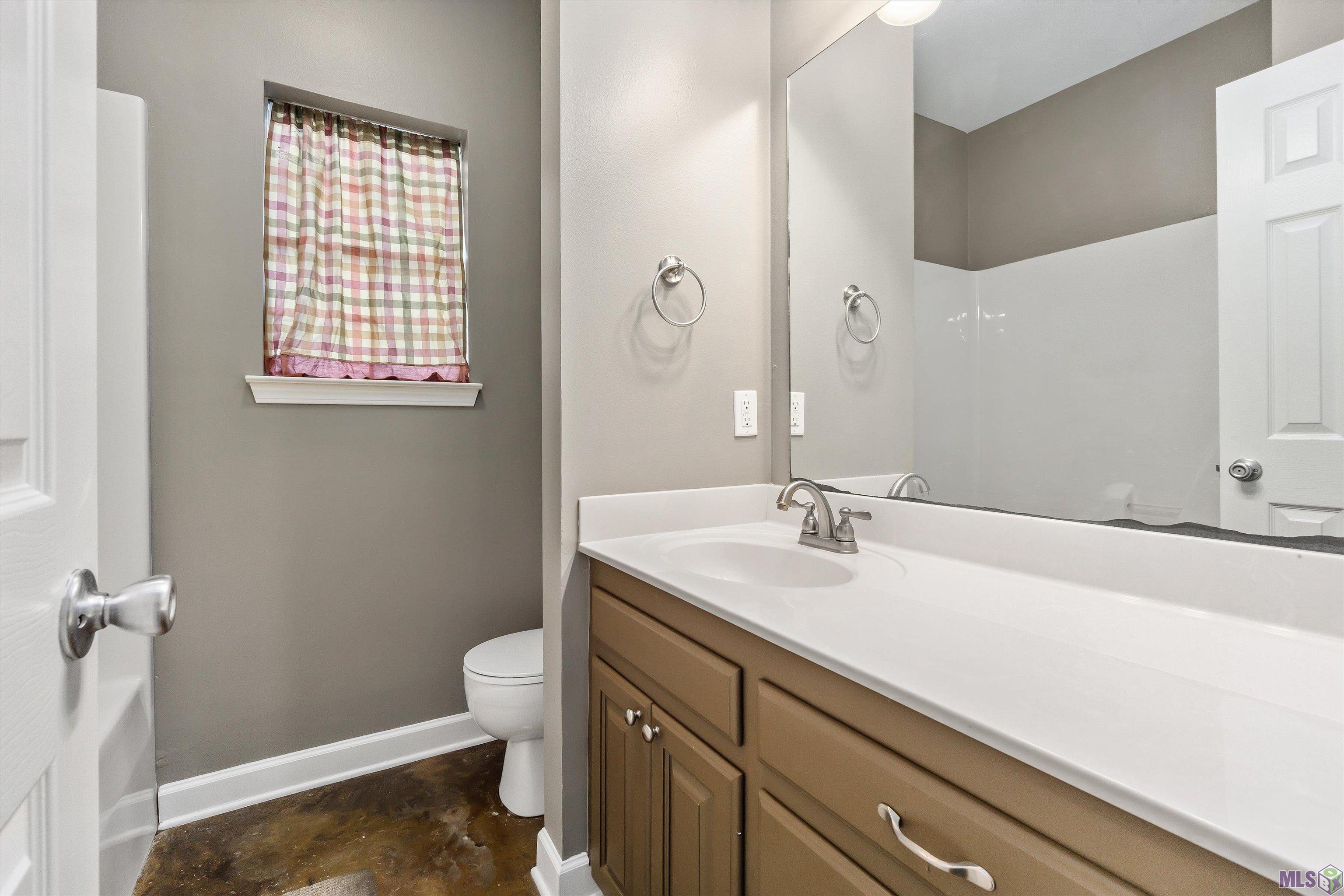 270 Stoney Creek Avenue Baton Rouge, LA 70808 - Photo 2 of 7