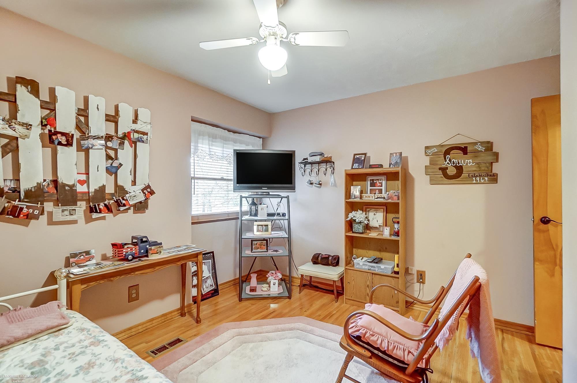 3654 Heiss Road Monroe, MI 48162 - Photo 33 of 55 50106204-32.JPG