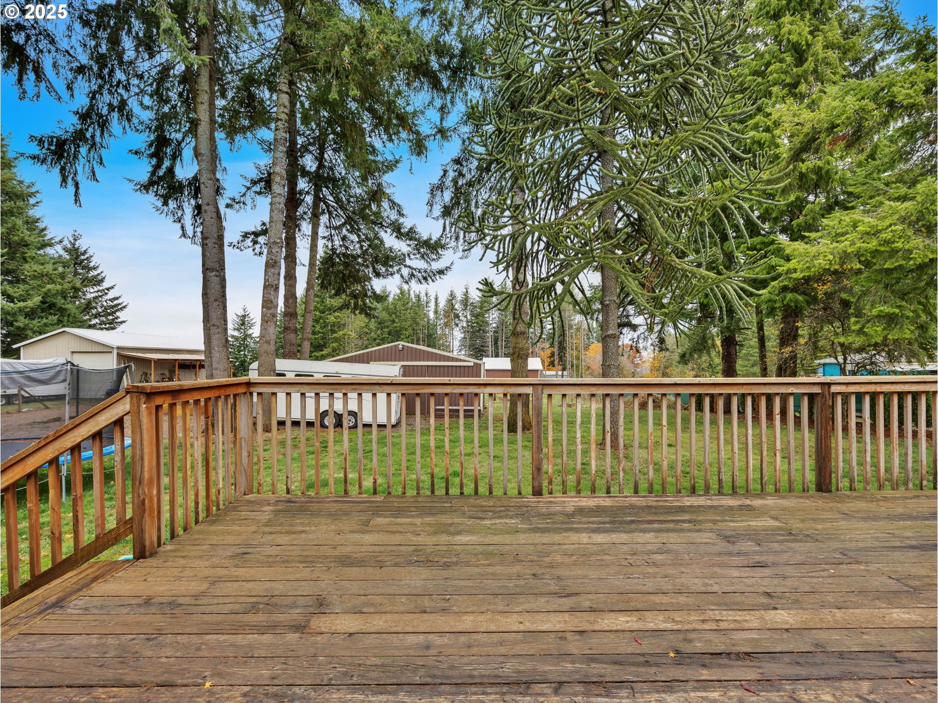 23754 South Bard Road Estacada, OR 97023 - Photo 22 of 39 a view of balcony with wooden floor and fence