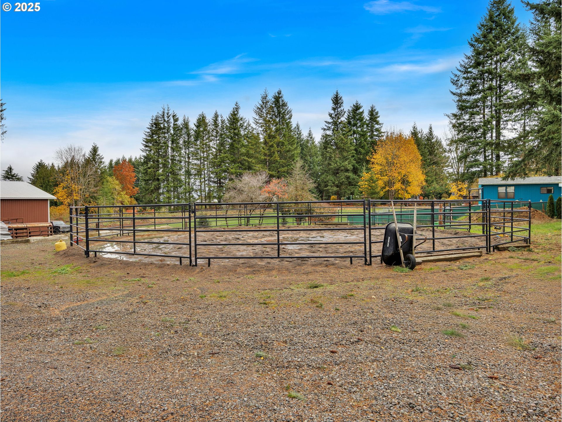 23754 South Bard Road Estacada, OR 97023 - Photo 30 of 39 a view of a yard with wooden fence