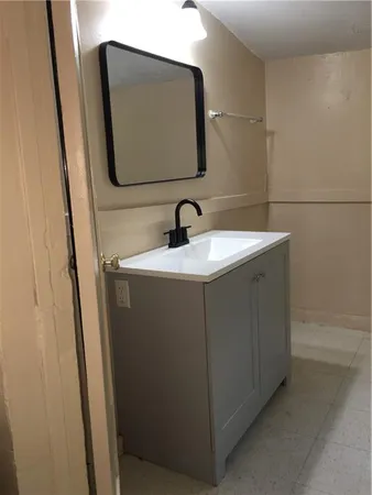 $1,000 | 3821 Panama Court, New Orleans, LA 70125