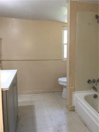 $1,000 | 3821 Panama Court, New Orleans, LA 70125