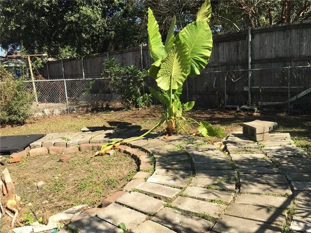 $1,300 | 3821 Panama Court, New Orleans, LA 70125