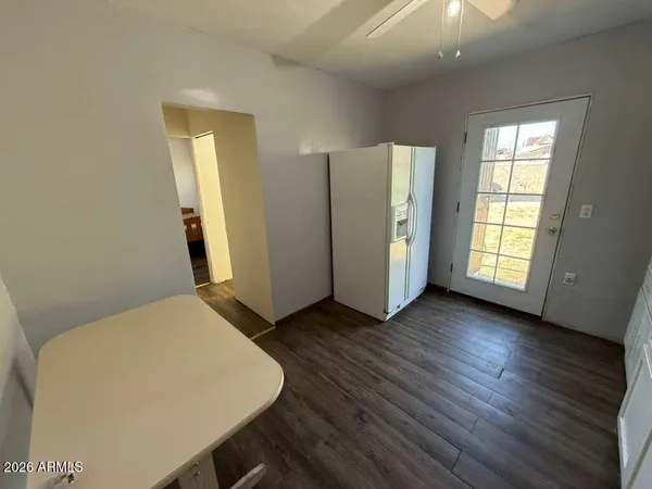 $700 | 936 East 8th Street, Unit REAR, Douglas, AZ 85607