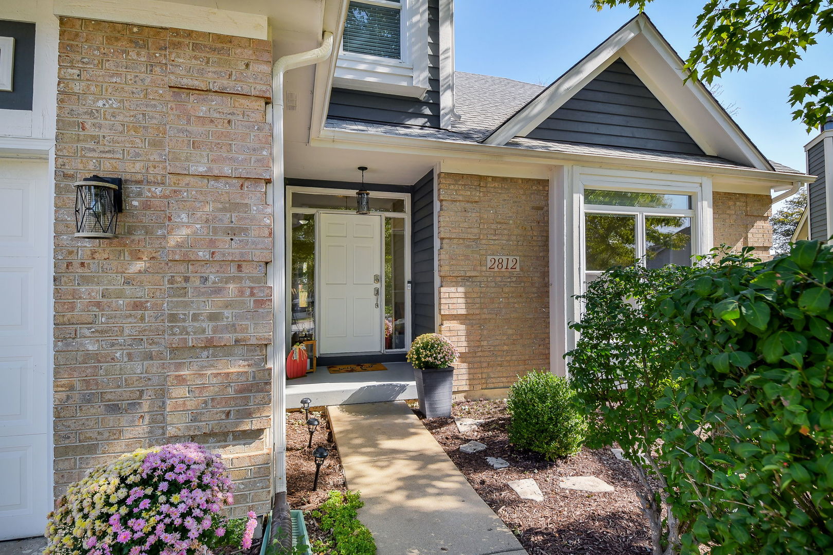 2812 Breckenridge Circle Aurora, IL 60504 - Photo 2 of 26