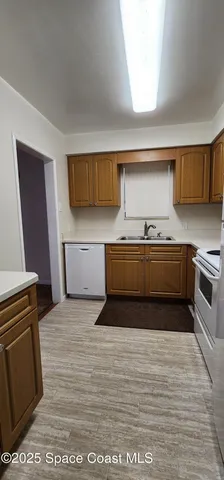 $2,300 | 1580 South Atlantic Avenue, Unit B, Cocoa Beach, FL 32931