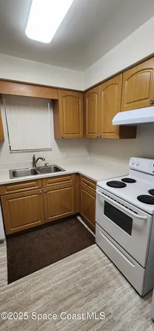 $2,300 | 1580 South Atlantic Avenue, Unit B, Cocoa Beach, FL 32931