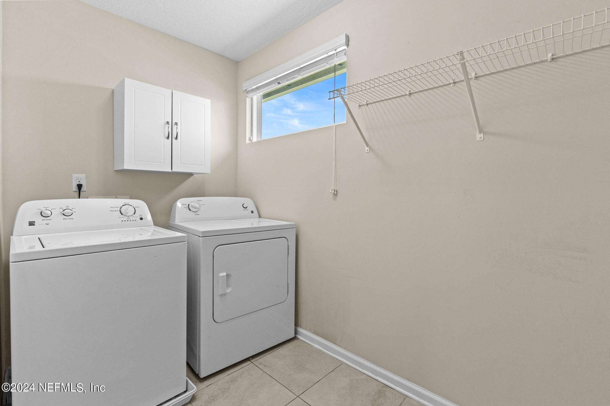 3341 Chestnut Ridge Way Orange Park, FL 32065 - Photo 17 of 37 Upstair laundry