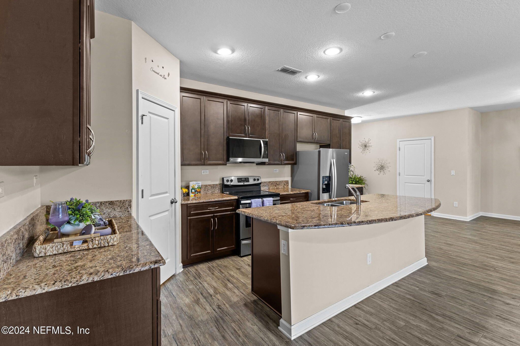 3341 Chestnut Ridge Way Orange Park, FL 32065 - Photo 8 of 37 Kitchen 2