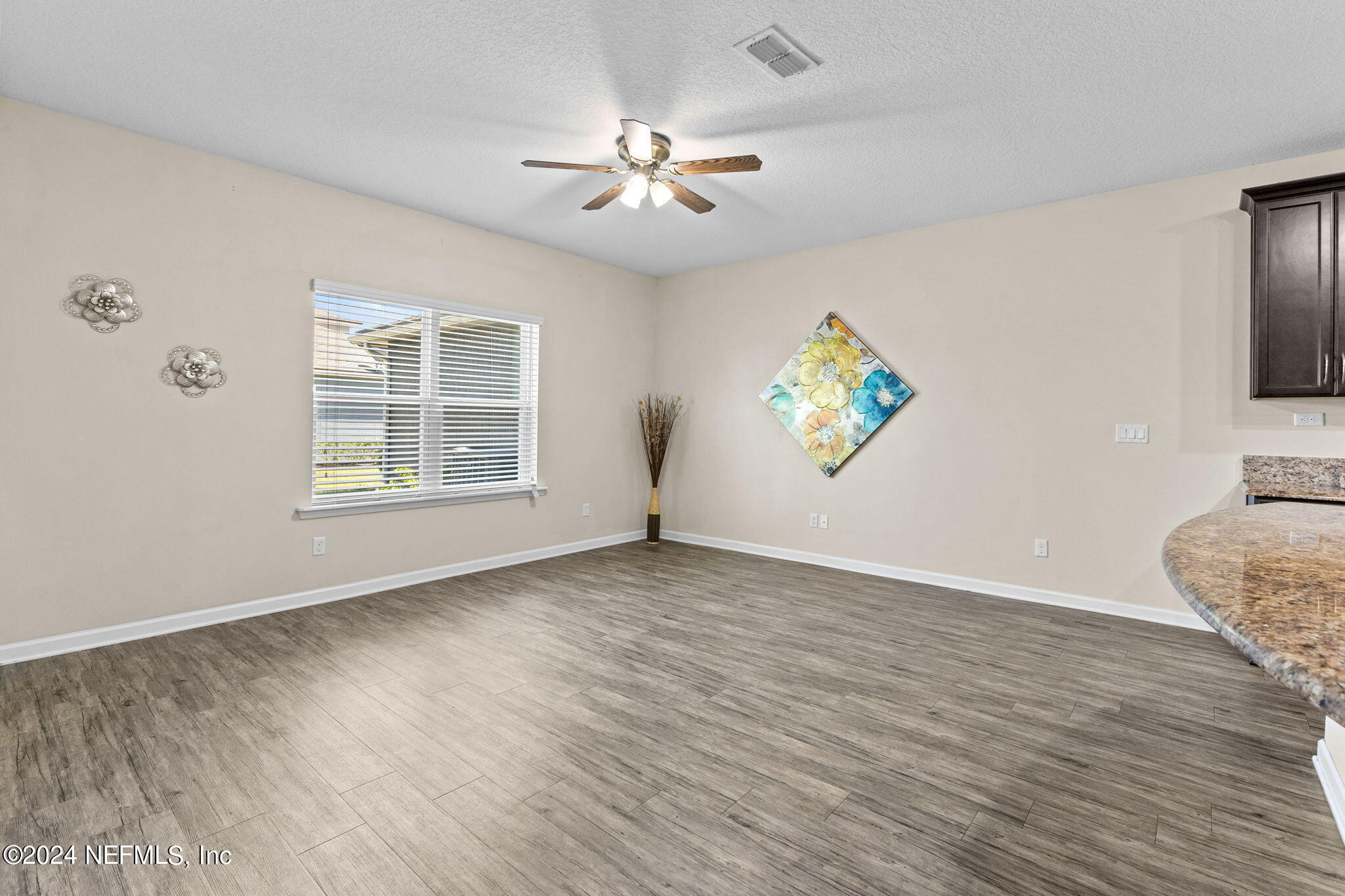 3341 Chestnut Ridge Way Orange Park, FL 32065 - Photo 9 of 37 Living area