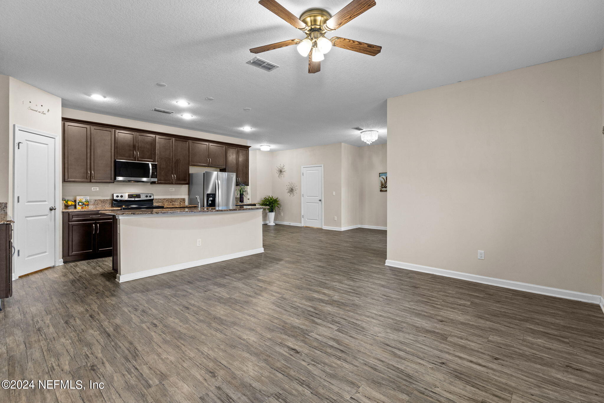 3341 Chestnut Ridge Way Orange Park, FL 32065 - Photo 34 of 37 open floorplan