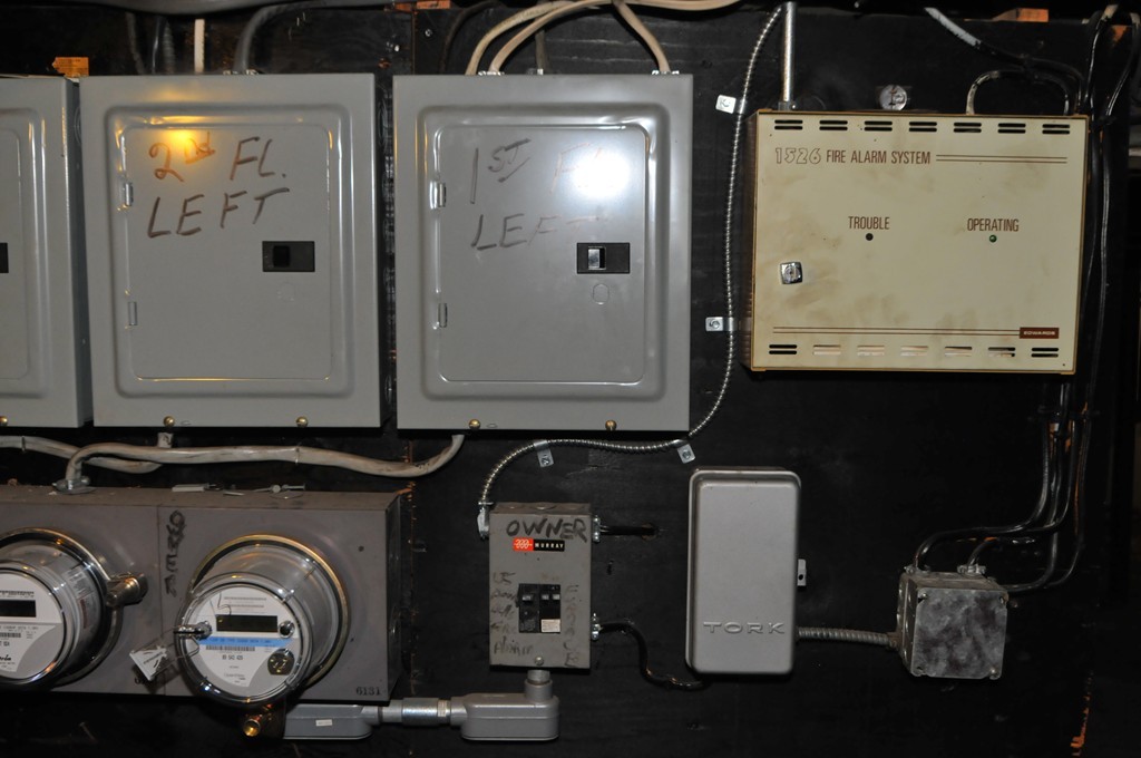 109 Grover Street Springfield, MA 01104 - Photo 14 of 16