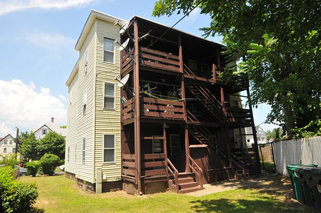 109 Grover Street Springfield, MA 01104 - Photo 15 of 16